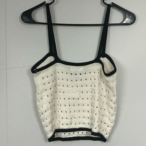 NWT Forever 21 White/Black Sweater-Knit Cropped Sleeveless Top Size Medium - Picture 4 of 4